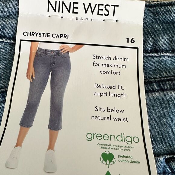 NWT - Nine West Plus Size Women’s Blue Jean Capri Cropped - Size 16 - Picture 3 of 5